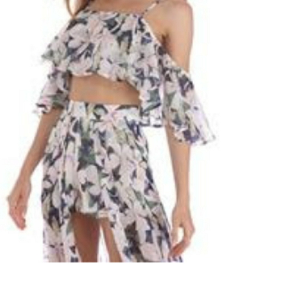 NWT CROP TOP
